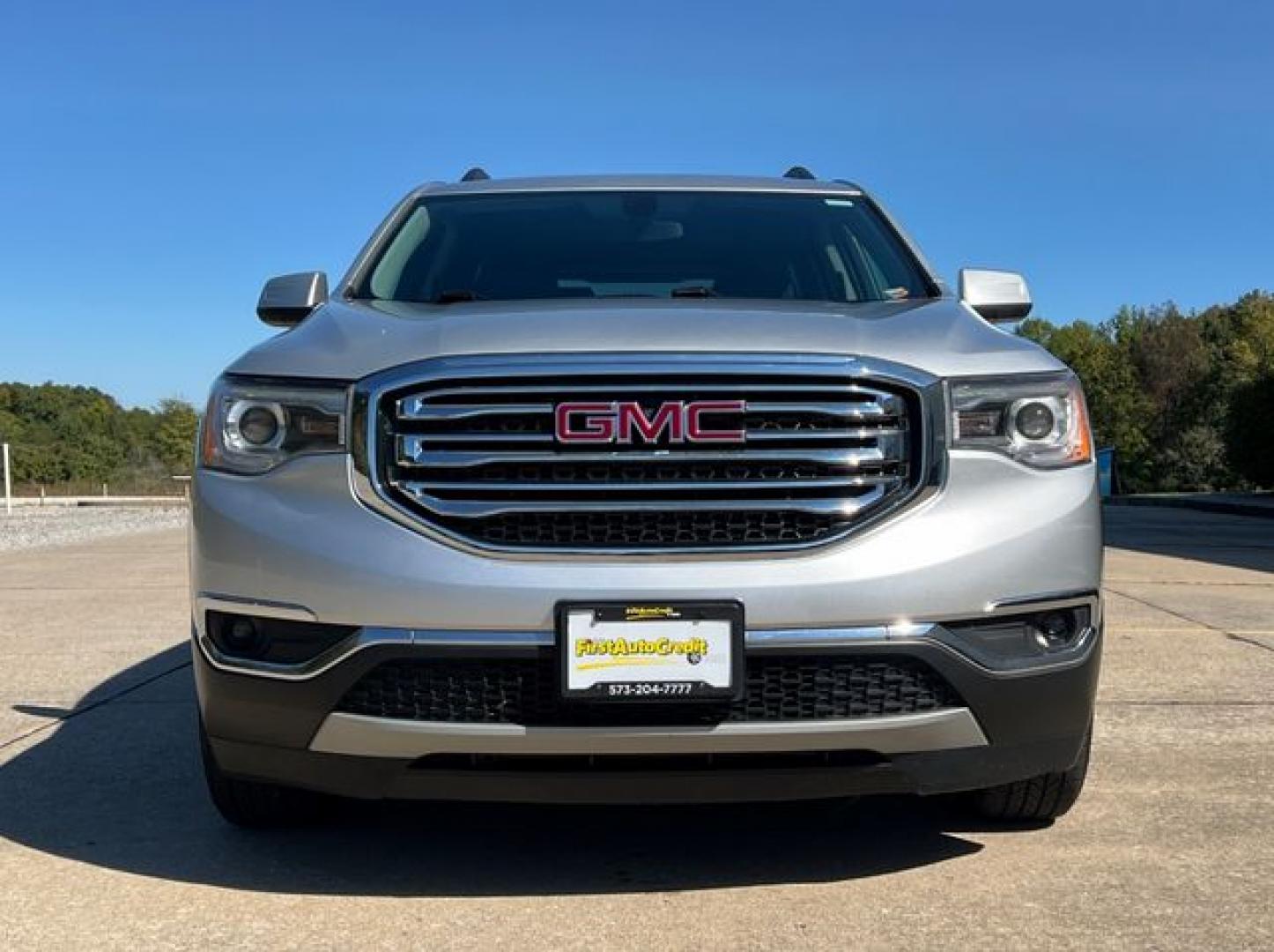 2019 SILVER /Black Cloth GMC ACADIA SLE (1GKKNLLAXKZ) with an 2.5L engine, Automatic transmission, located at 11100 Summerlin Square Dr., Fort Myers Beach, FL, 33931, (239) 999-7777, 26.493452, -81.938683 - Photo#34