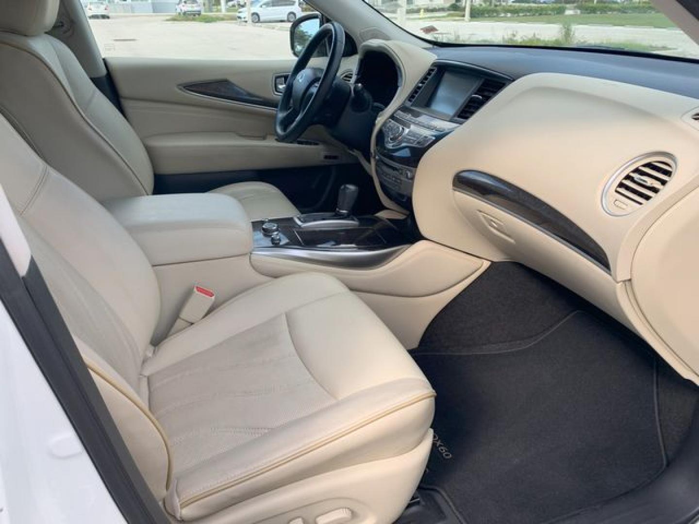 2015 WHITE /Tan Leather INFINITI QX60 SUV (5N1AL0MM7FC) with an 3.5L engine, Continuously Variable transmission, located at 11100 Summerlin Square Dr., Fort Myers Beach, FL, 33931, (239) 999-7777, 26.493452, -81.938683 - Photo#8