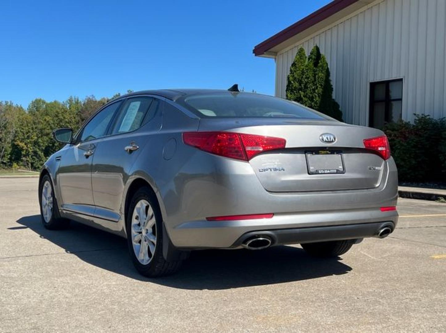 2013 BROWN /Tan Leather Kia Optima EX (5XXGN4A70DG) with an 2.4L L4 DOHC 16V engine, 6-Speed Automatic transmission, located at 11100 Summerlin Square Dr., Fort Myers Beach, FL, 33931, (239) 999-7777, 26.493452, -81.938683 - Photo#36