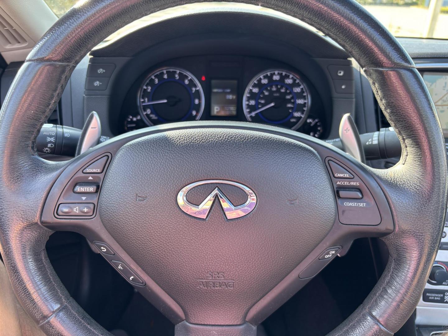 2014 RED INFINITI Q60 BASE (JN1CV6FE8EM) with an 3.7L engine, Automatic transmission, located at 11100 Summerlin Square Dr., Fort Myers Beach, FL, 33931, (239) 999-7777, 26.493452, -81.938683 - Photo#11