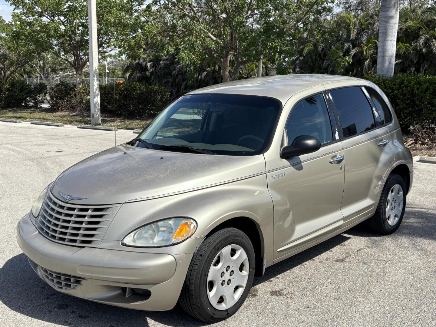 2005 GOLD CHRYSLER PT CRUISER TOURING (3C4FY58B85T) with an 2.4L engine, Automatic transmission, located at 11170 Summerlin Square Dr., Fort Myers Beach, FL, 33931, (239) 999-7777, 26.493546, -81.941628 - Photo#0