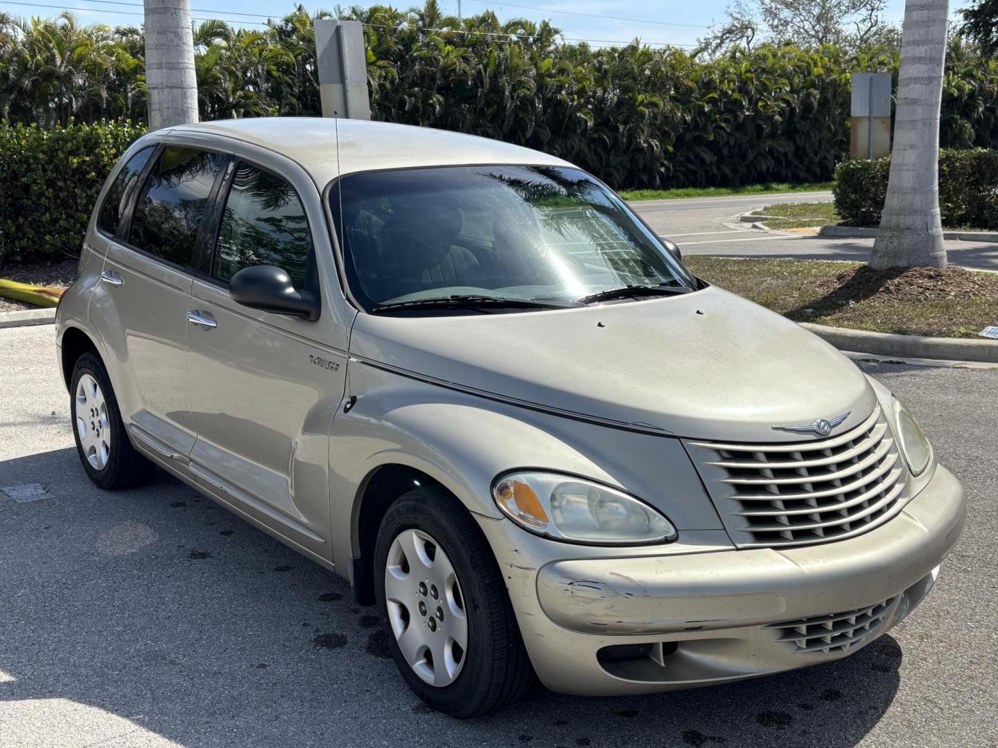 2005 GOLD CHRYSLER PT CRUISER TOURING (3C4FY58B85T) with an 2.4L engine, Automatic transmission, located at 11170 Summerlin Square Dr., Fort Myers Beach, FL, 33931, (239) 999-7777, 26.493546, -81.941628 - Photo#2