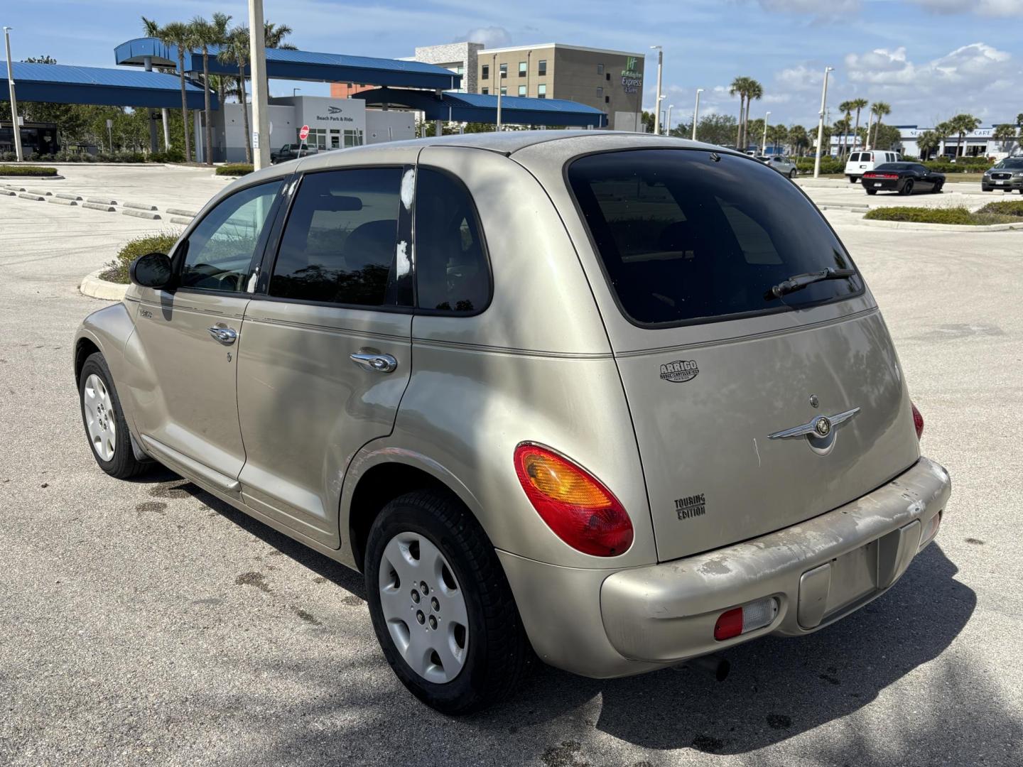 2005 GOLD CHRYSLER PT CRUISER TOURING (3C4FY58B85T) with an 2.4L engine, Automatic transmission, located at 11170 Summerlin Square Dr., Fort Myers Beach, FL, 33931, (239) 999-7777, 26.493546, -81.941628 - Photo#6