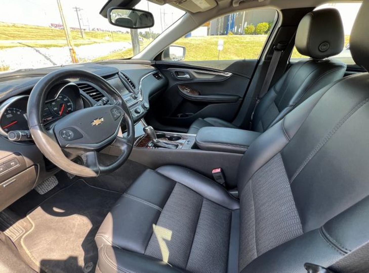 2015 WHITE /Black Leather/Cloth CHEVROLET IMPALA LT (2G1115SL9F9) with an 2.5L engine, Automatic transmission, located at 11100 Summerlin Square Dr., Fort Myers Beach, FL, 33931, (239) 999-7777, 26.493452, -81.938683 - Photo#32