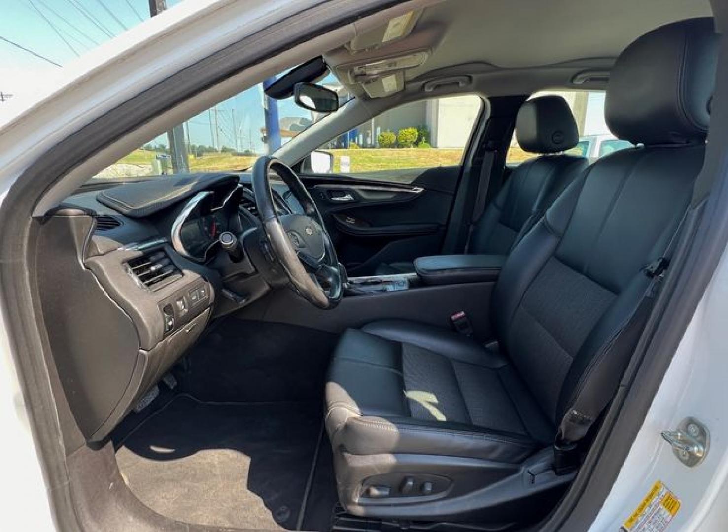 2015 WHITE /Black Leather/Cloth CHEVROLET IMPALA LT (2G1115SL9F9) with an 2.5L engine, Automatic transmission, located at 11100 Summerlin Square Dr., Fort Myers Beach, FL, 33931, (239) 999-7777, 26.493452, -81.938683 - Photo#34