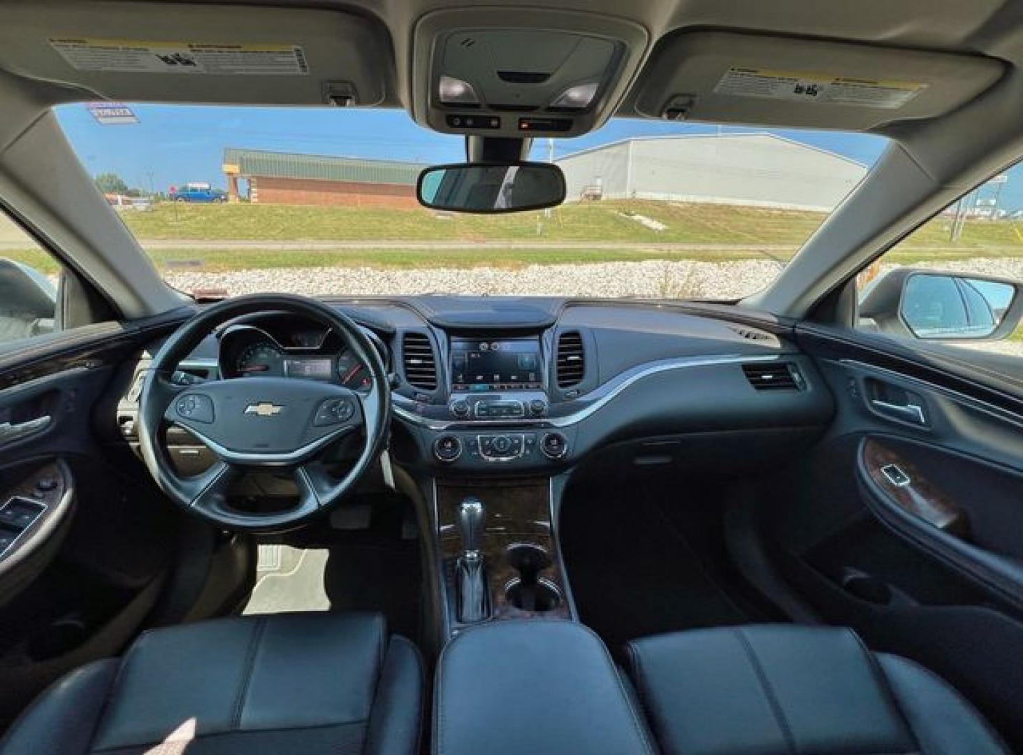 2015 WHITE /Black Leather/Cloth CHEVROLET IMPALA LT (2G1115SL9F9) with an 2.5L engine, Automatic transmission, located at 11100 Summerlin Square Dr., Fort Myers Beach, FL, 33931, (239) 999-7777, 26.493452, -81.938683 - Photo#36