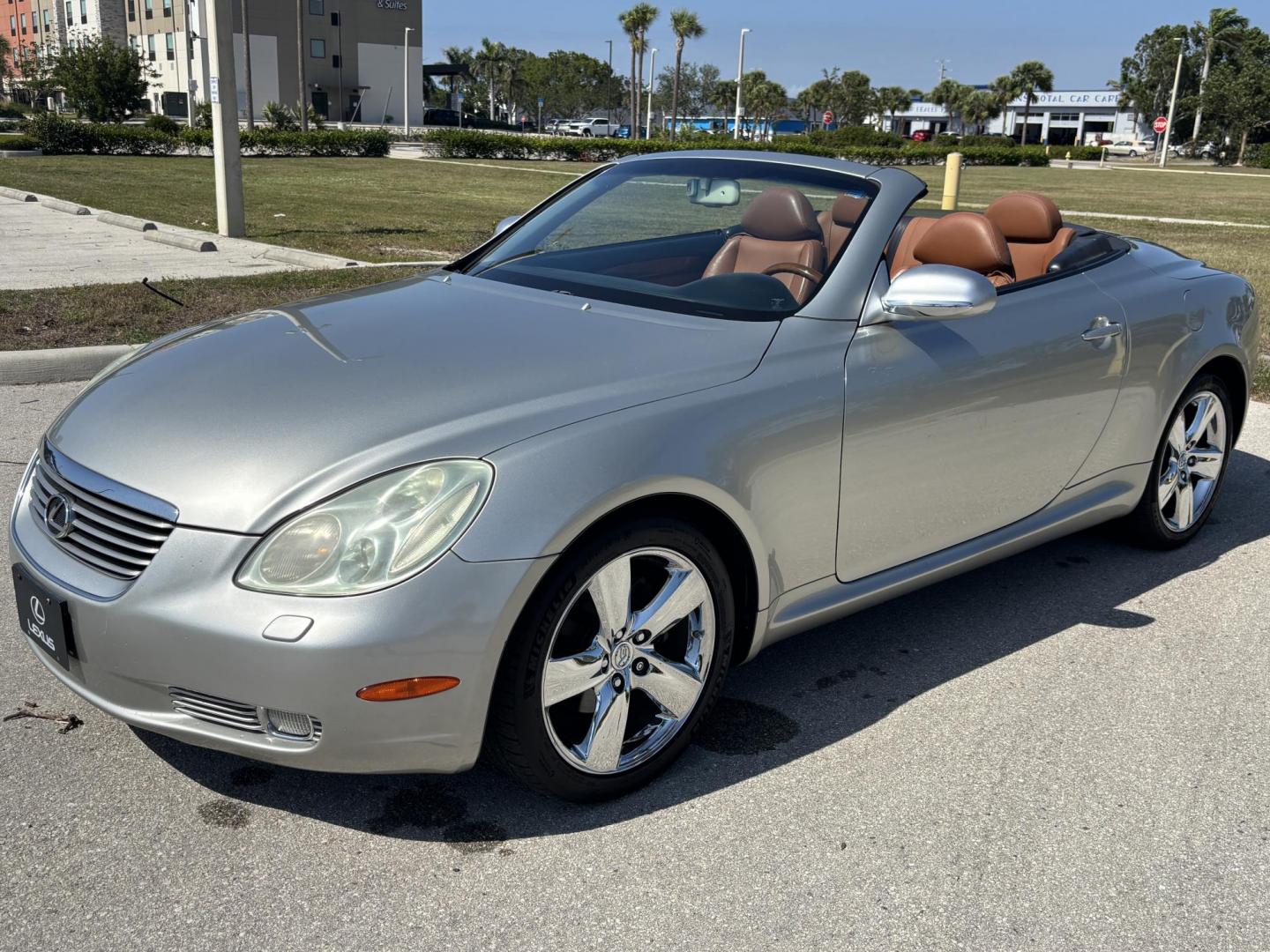 2002 SILVER /BROWN Lexus SC 430 Convertible (JTHFN48Y820) with an 4.3L V8 DOHC 32V engine, 5-Speed Automatic Overdrive transmission, located at 11170 Summerlin Square Dr., Fort Myers Beach, FL, 33931, (239) 999-7777, 26.493546, -81.941628 - Photo#8