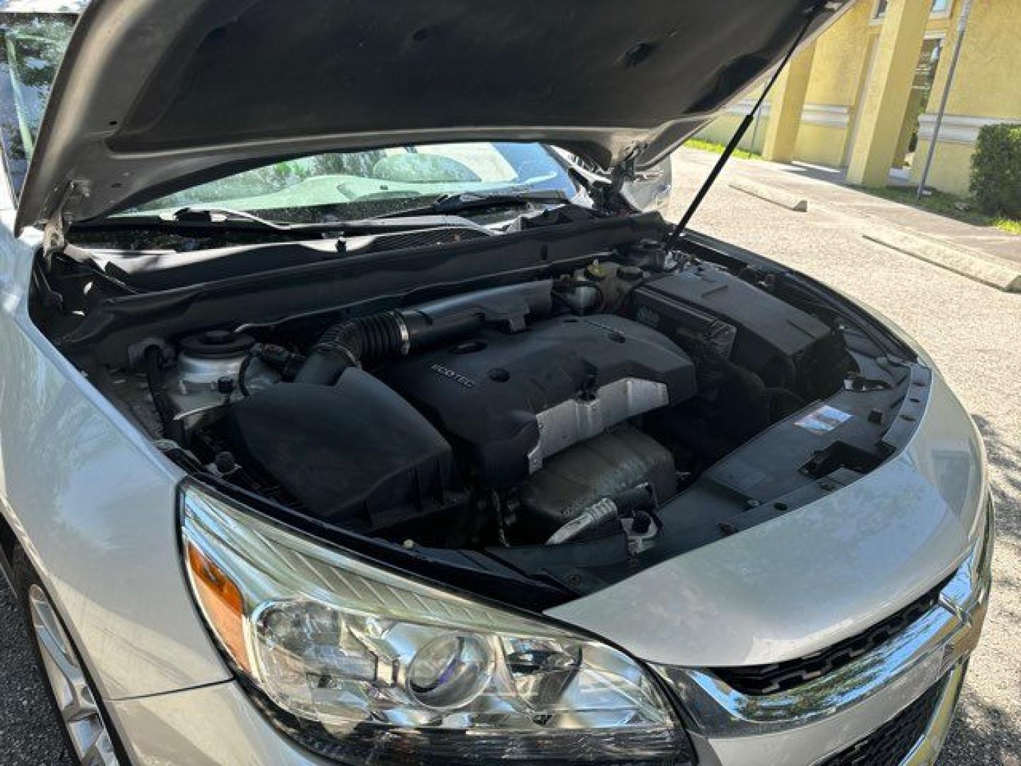 2014 SILVER /Cocoa/Light Neutral CHEVROLET MALIBU 1LT (1G11C5SL2EF) with an 2.5L engine, Automatic transmission, located at 11100 Summerlin Square Dr., Fort Myers Beach, FL, 33931, (239) 999-7777, 26.493452, -81.938683 - Photo#34