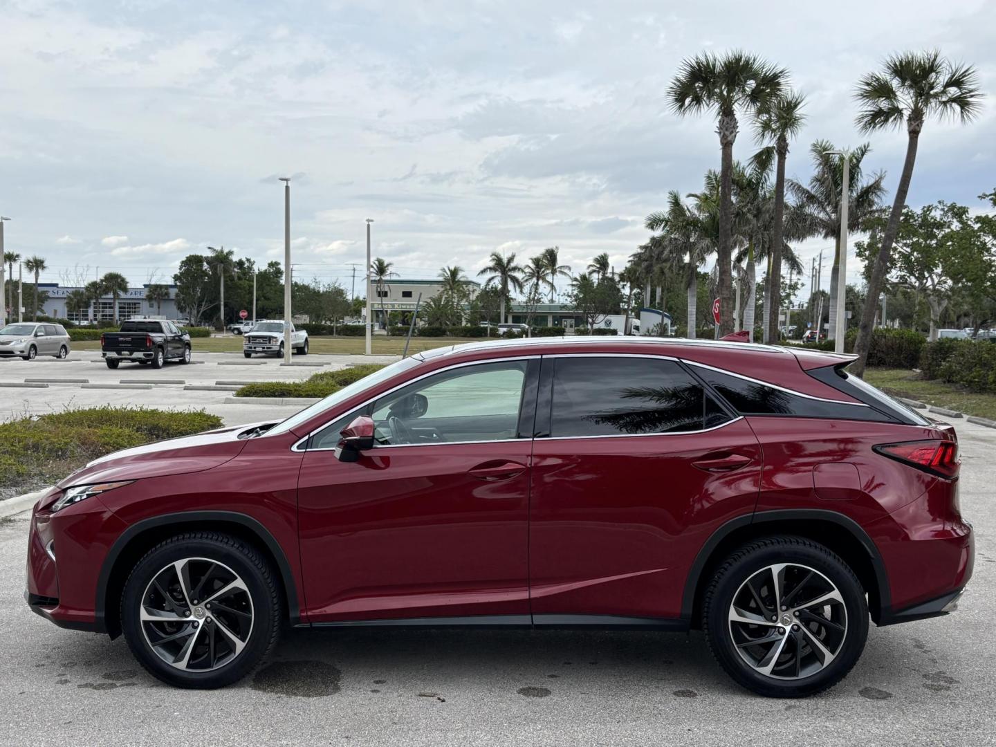 2016 RED /TAN LEXUS RX 350 (2T2ZZMCA4GC) with an 3.5L engine, Automatic transmission, located at 11170 Summerlin Square Dr., Fort Myers Beach, FL, 33931, (239) 999-7777, 26.493546, -81.941628 - 2 Owner No Damage, No Accident Carfax Florida Owned Clean Title - Photo#7