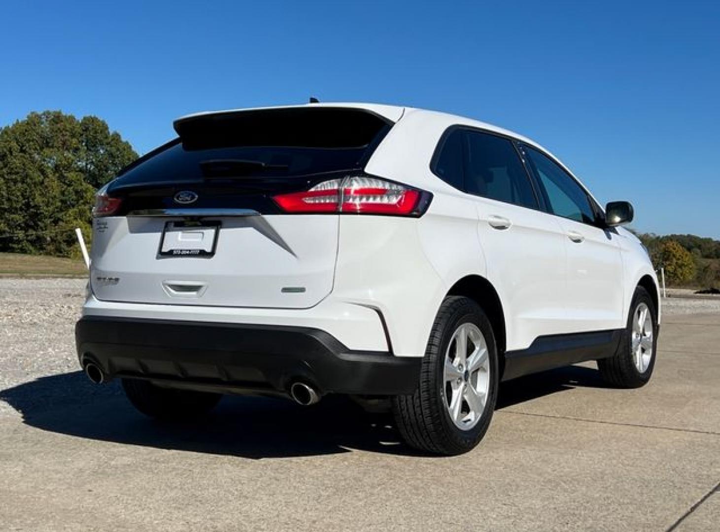 2020 WHITE /Tan Cloth FORD EDGE SE (2FMPK3G98LB) with an 2.0L engine, Automatic transmission, located at 11100 Summerlin Square Dr., Fort Myers Beach, FL, 33931, (239) 999-7777, 26.493452, -81.938683 - Photo#7