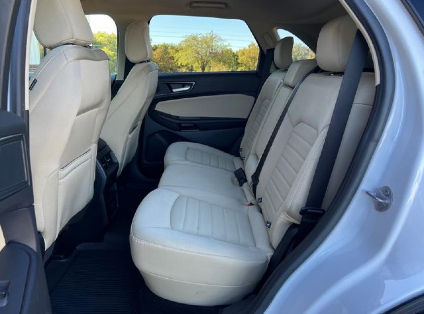 2020 WHITE /Tan Cloth FORD EDGE SE (2FMPK3G98LB) with an 2.0L engine, Automatic transmission, located at 11100 Summerlin Square Dr., Fort Myers Beach, FL, 33931, (239) 999-7777, 26.493452, -81.938683 - Photo#30