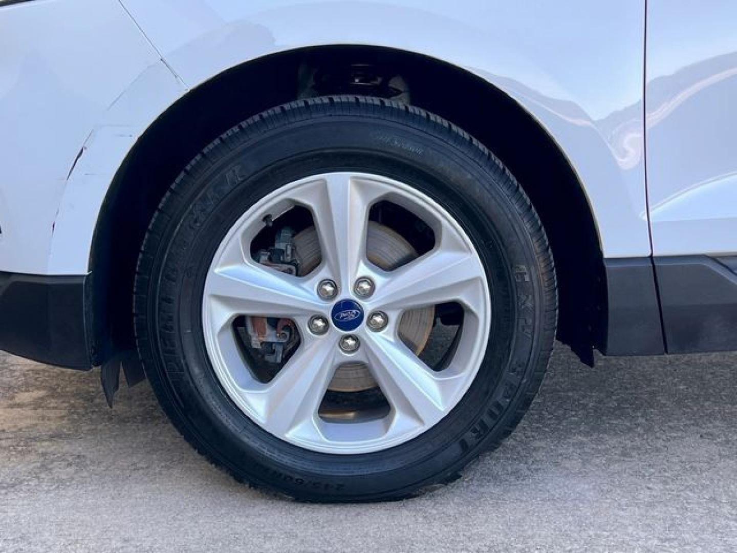 2020 WHITE /Tan Cloth FORD EDGE SE (2FMPK3G98LB) with an 2.0L engine, Automatic transmission, located at 11100 Summerlin Square Dr., Fort Myers Beach, FL, 33931, (239) 999-7777, 26.493452, -81.938683 - Photo#37